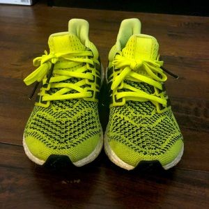 Kids neon Adidas Ultra boost size 4.5